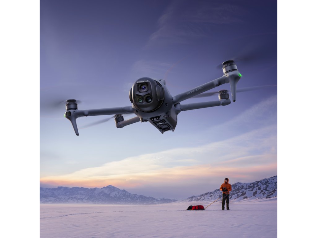 DJI Mavic 4 Pro Fly More Combo(DJI RC 2)