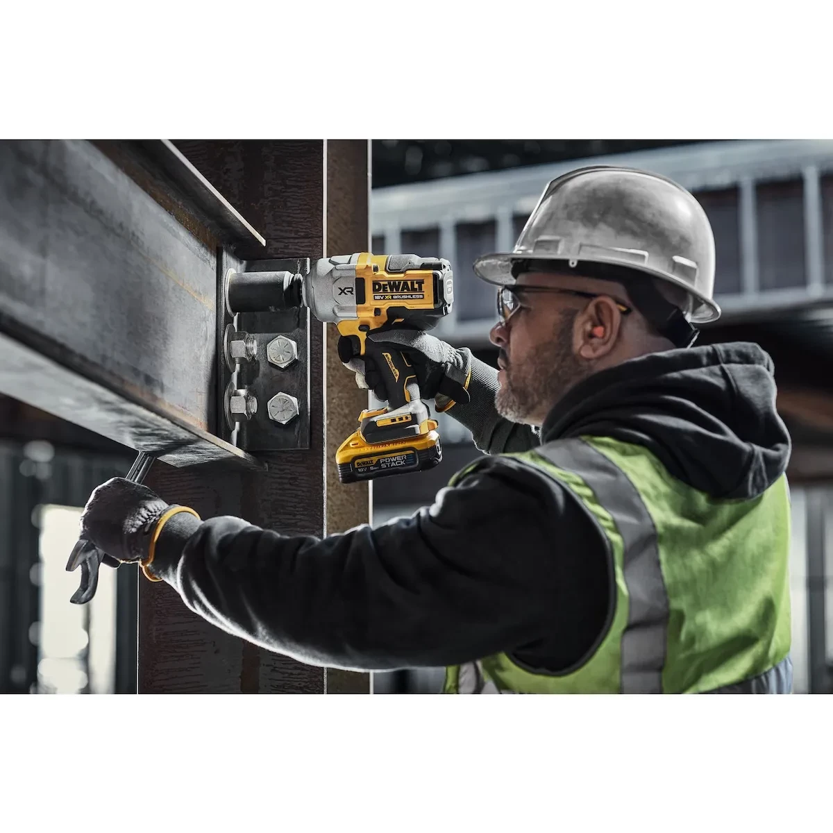 DeWalt aku udarni odvijač 18V 1/2 2373Nm 2X5.0Ah - Image 2